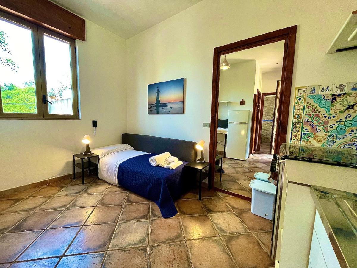 Villa Petrelli Torre dell'Orso Esterno foto