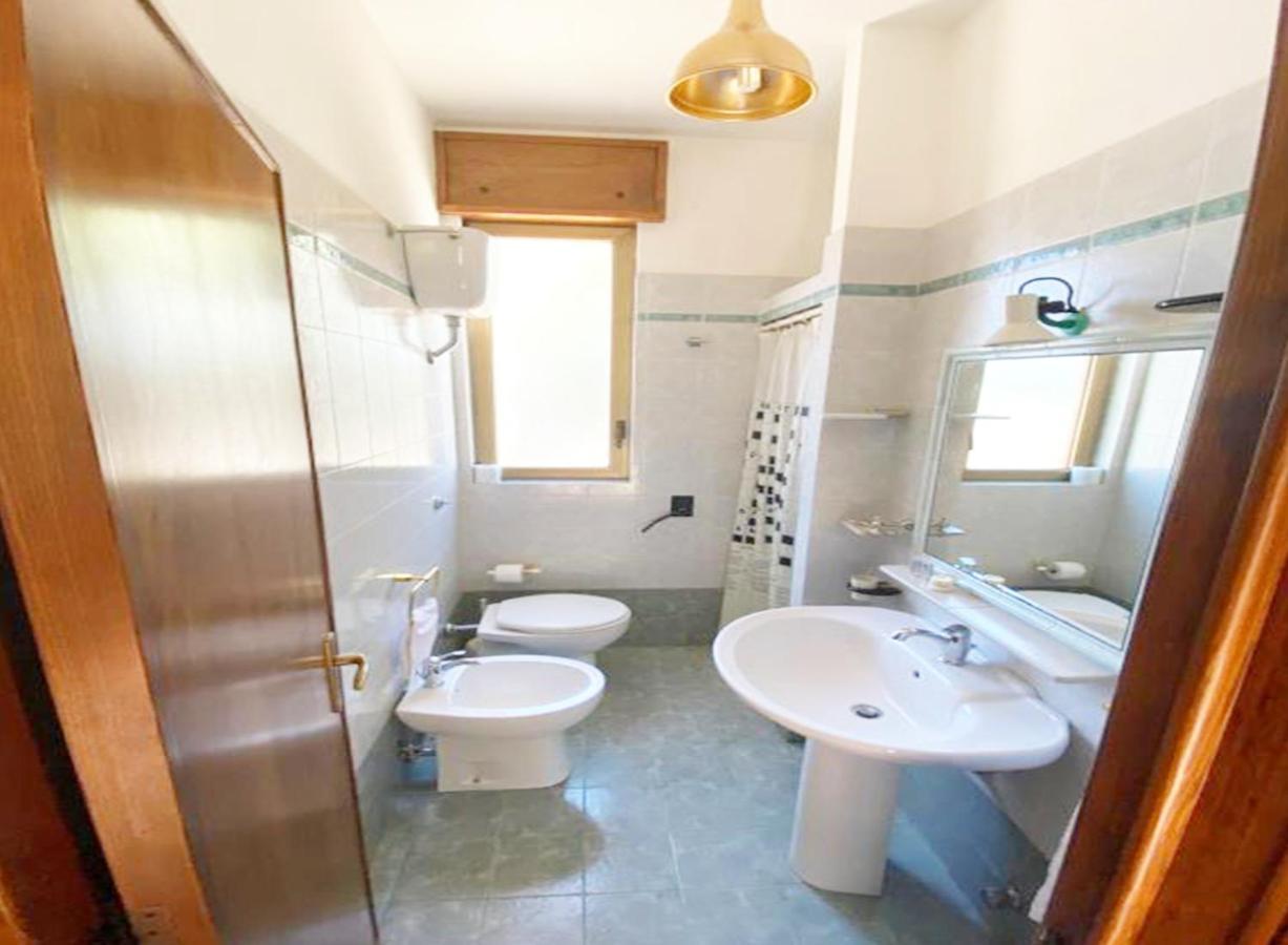 Villa Petrelli Torre dell'Orso Esterno foto